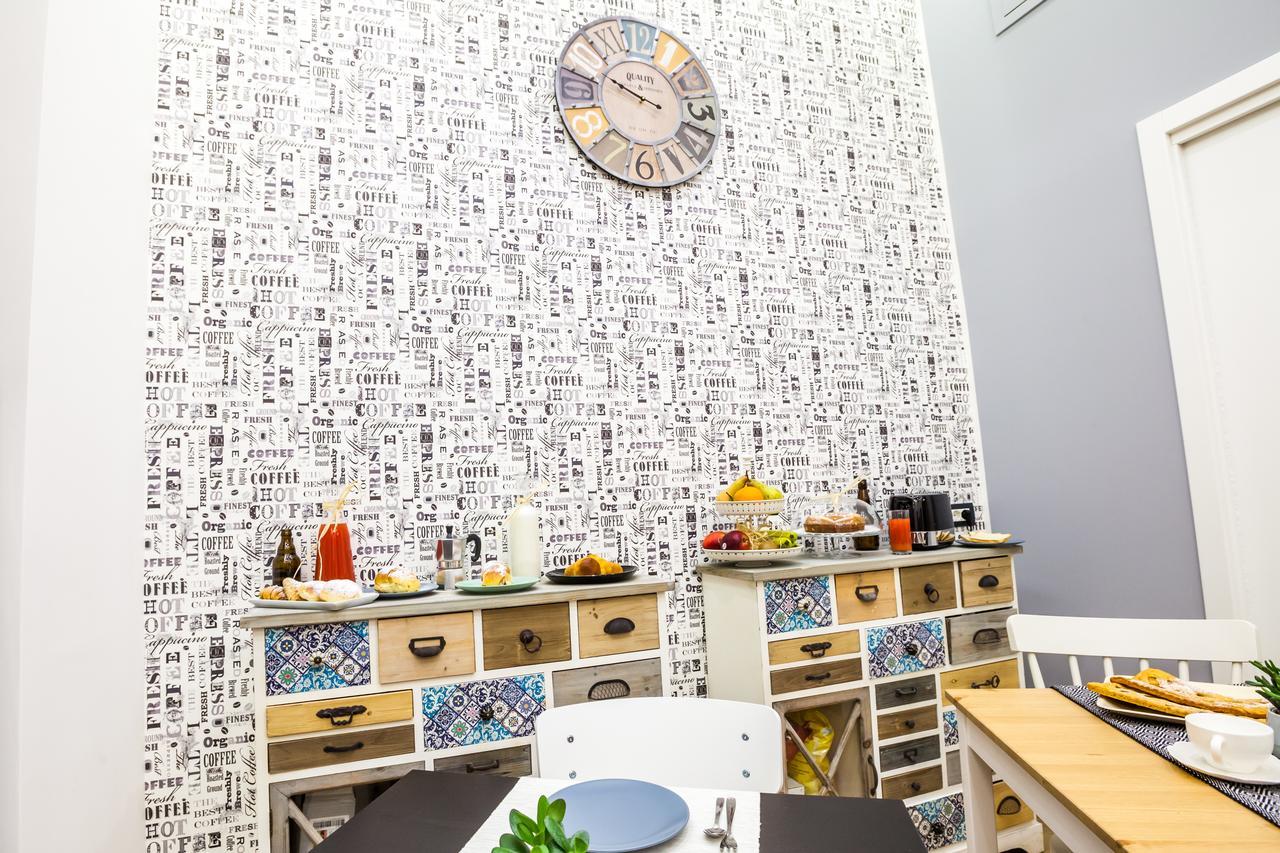 B&B Vico Milano 18 Napoli Eksteriør bilde