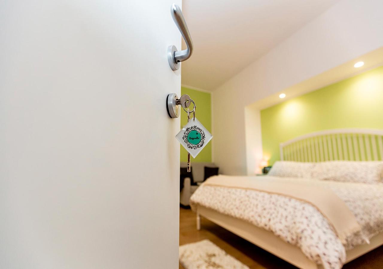 B&B Vico Milano 18 Napoli Eksteriør bilde