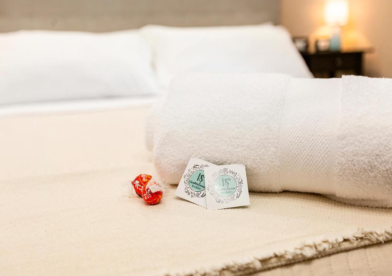B&B Vico Milano 18 Napoli Eksteriør bilde