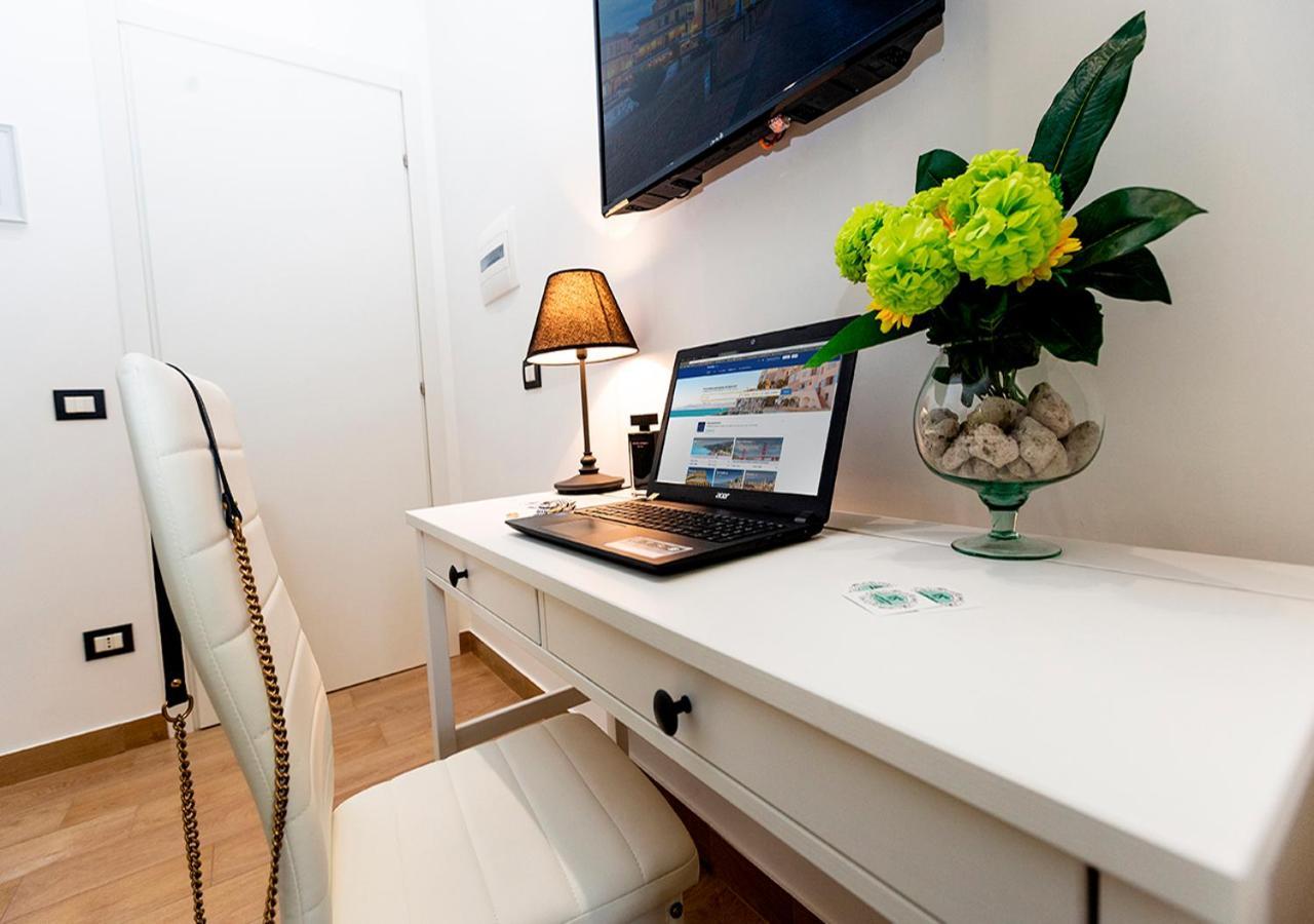 B&B Vico Milano 18 Napoli Eksteriør bilde